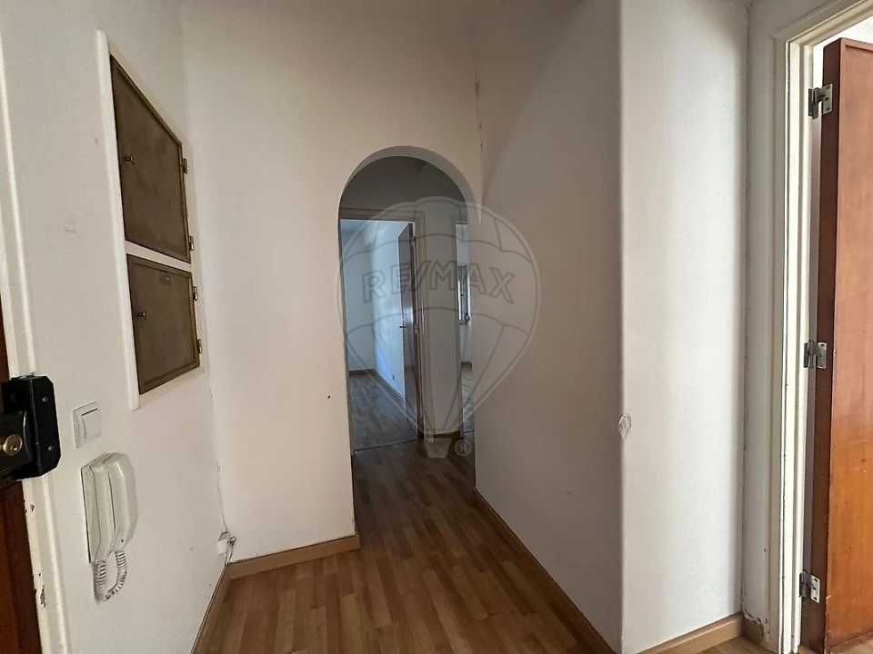 Apartamento T3 para Venda em Rio de Mouro Foto 12