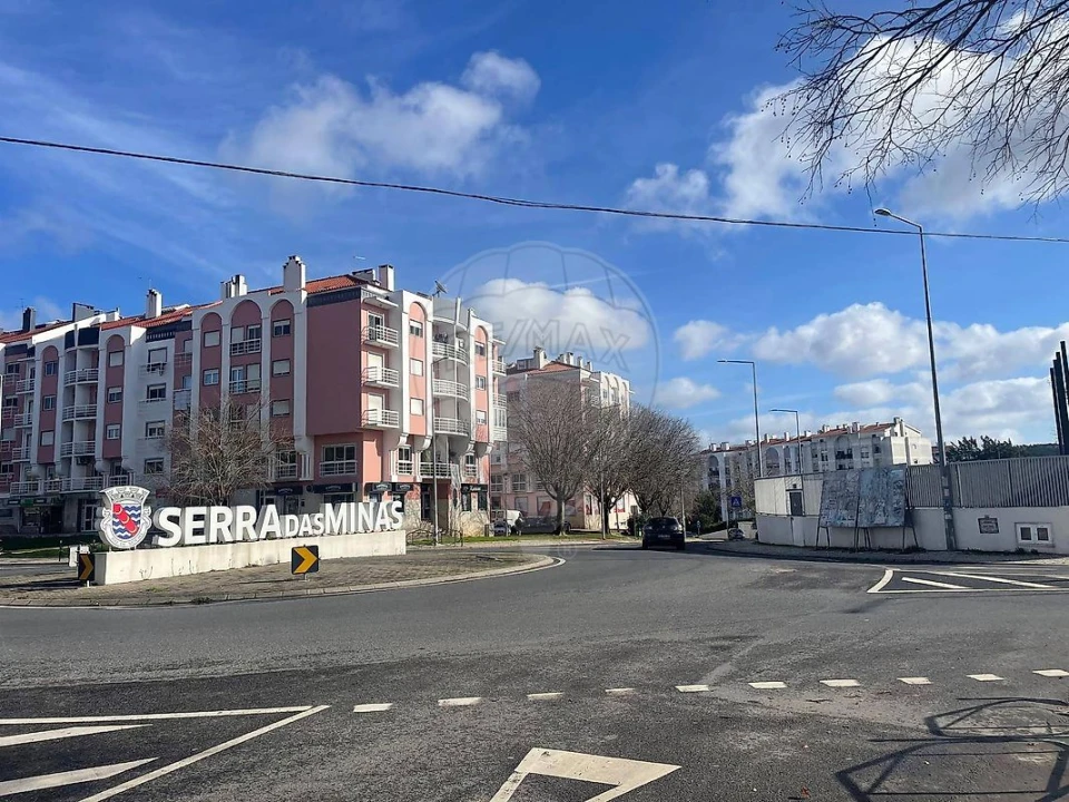 Apartamento T3 para Venda em Rio de Mouro Foto 7