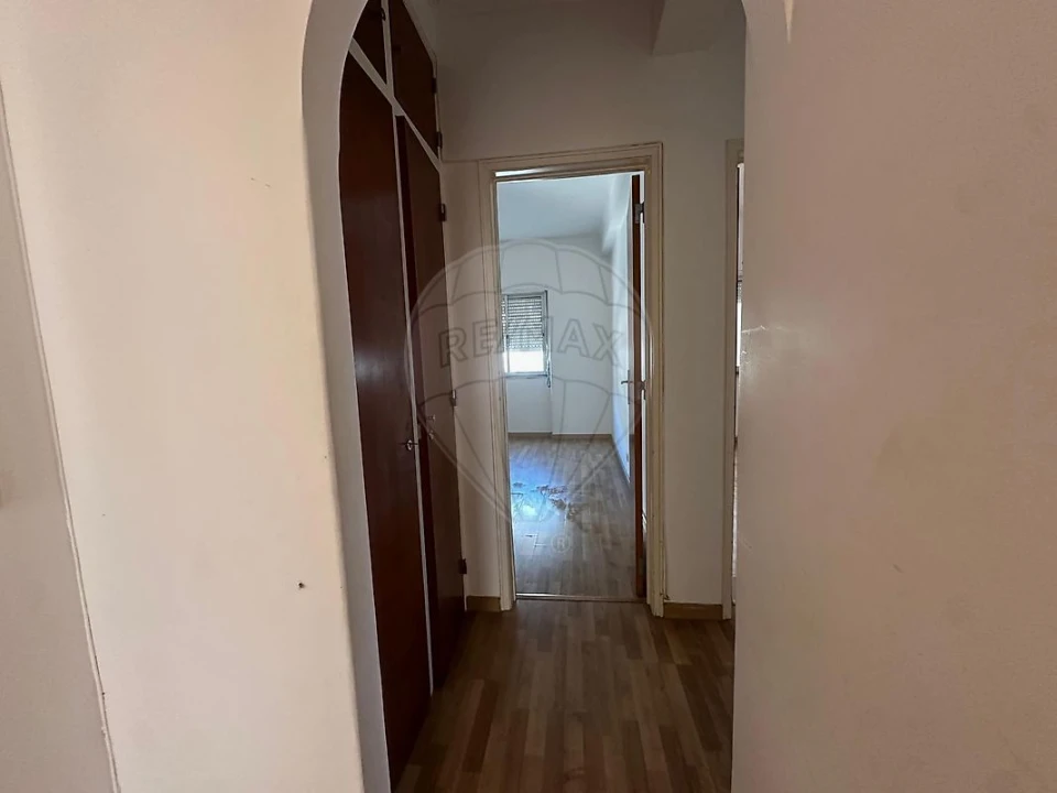 Apartamento T3 para Venda em Rio de Mouro Foto 22