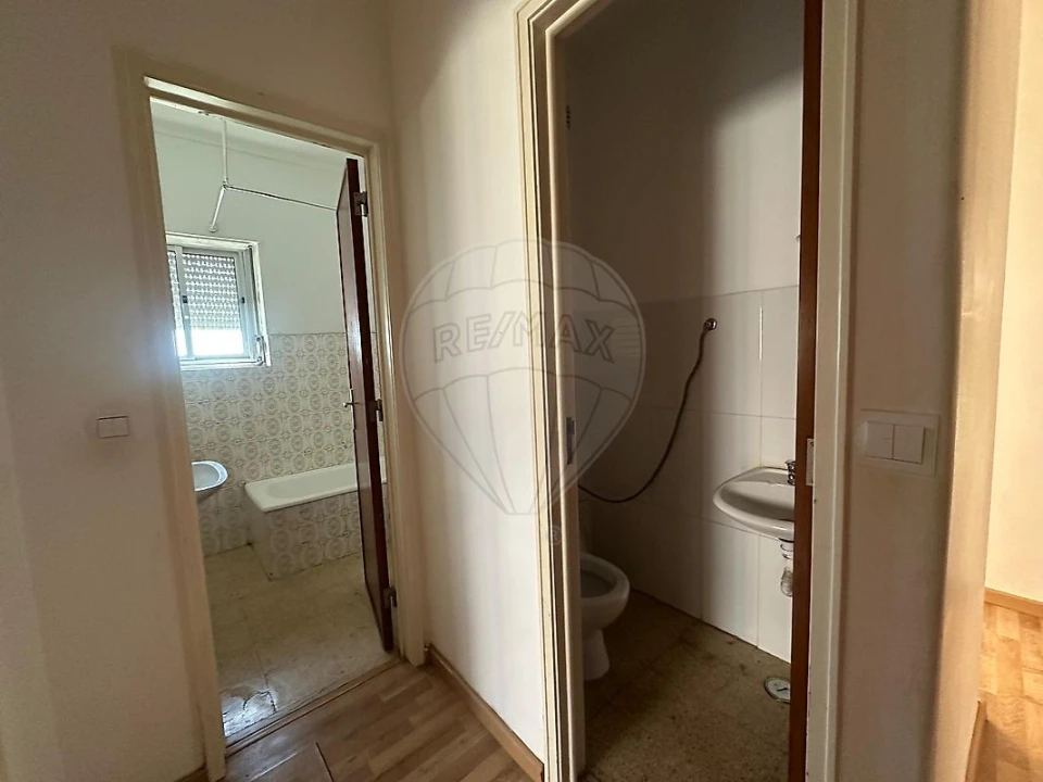 Apartamento T3 para Venda em Rio de Mouro Foto 17