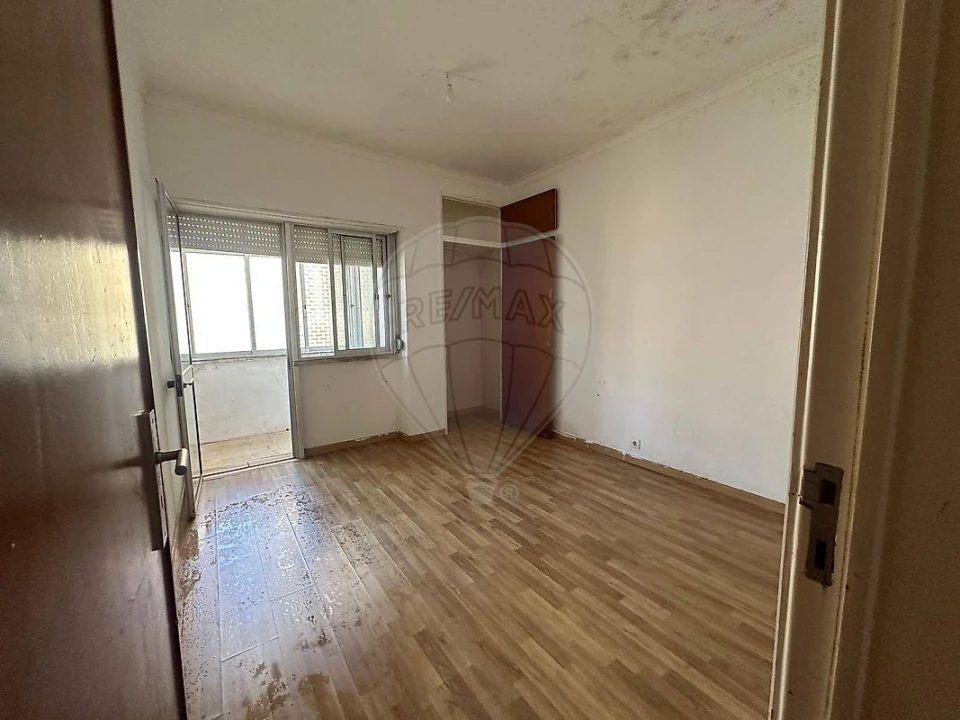 Apartamento T3 para Venda em Rio de Mouro Foto 16