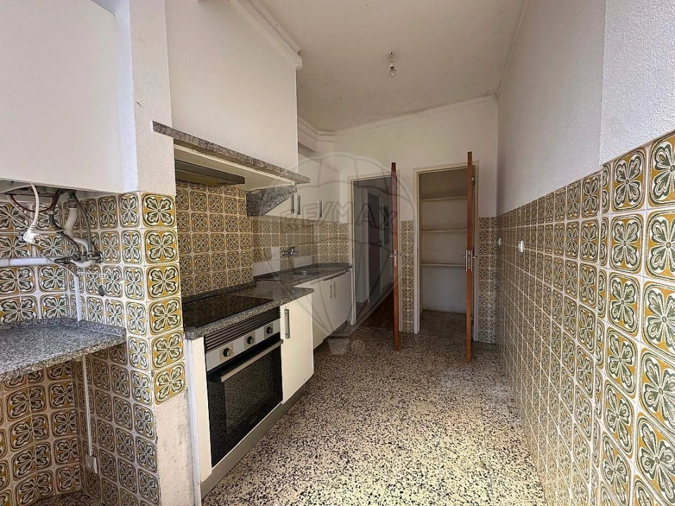 Apartamento T3 para Venda em Rio de Mouro Foto 20