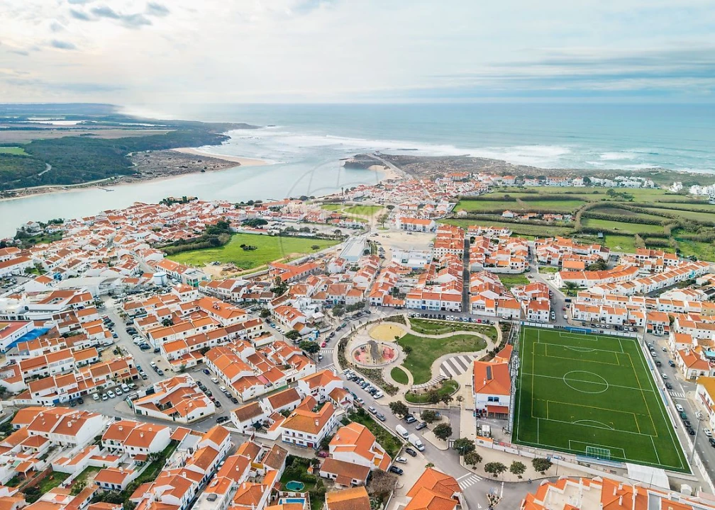 Apartamento T2 para Venda em Vila Nova de Milfontes Foto 1