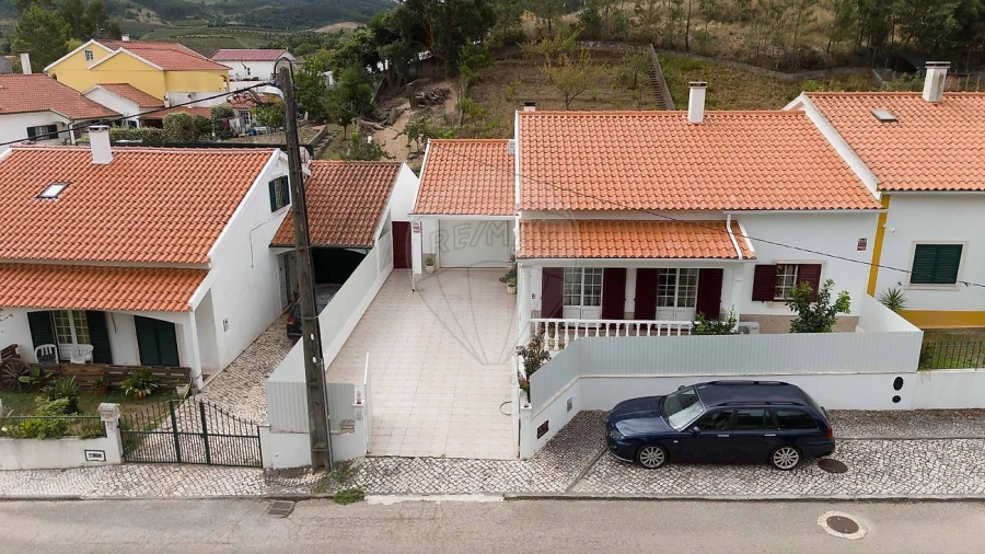 Moradia T3 para Venda em Vilar Foto 36