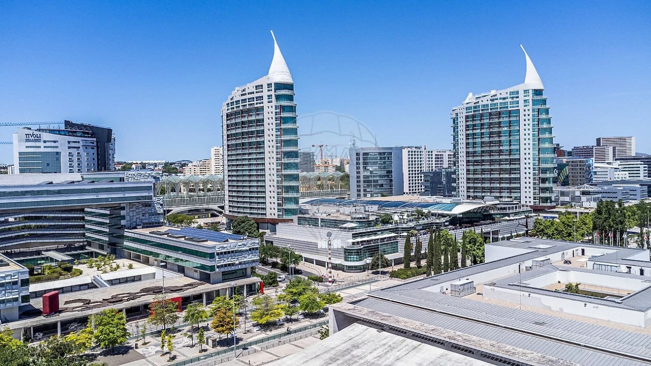 Apartamento T1 para Arrendamento em Parque das Nações Foto 10