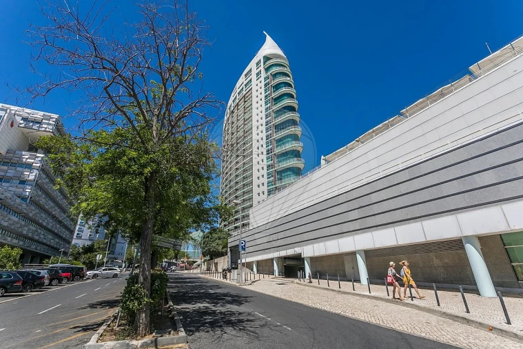Apartamento T1 para Arrendamento em Parque das Nações Foto 27