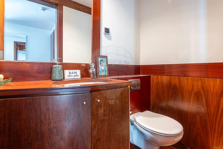 Apartamento T1 para Arrendamento em Parque das Nações Foto 2