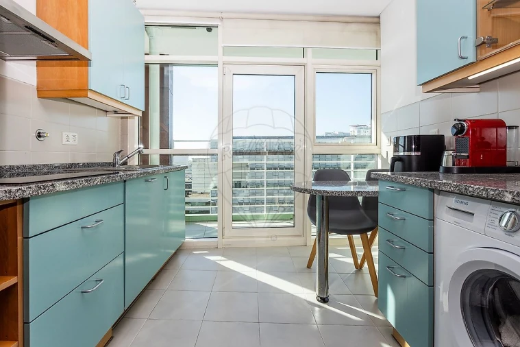 Apartamento T1 para Arrendamento em Parque das Nações Foto 21