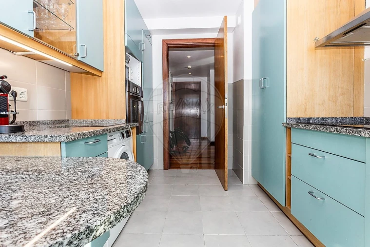 Apartamento T1 para Arrendamento em Parque das Nações Foto 23