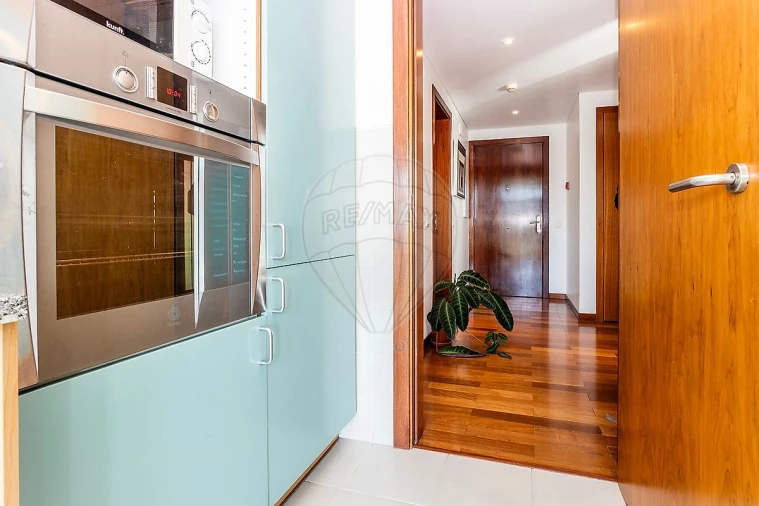 Apartamento T1 para Arrendamento em Parque das Nações Foto 22