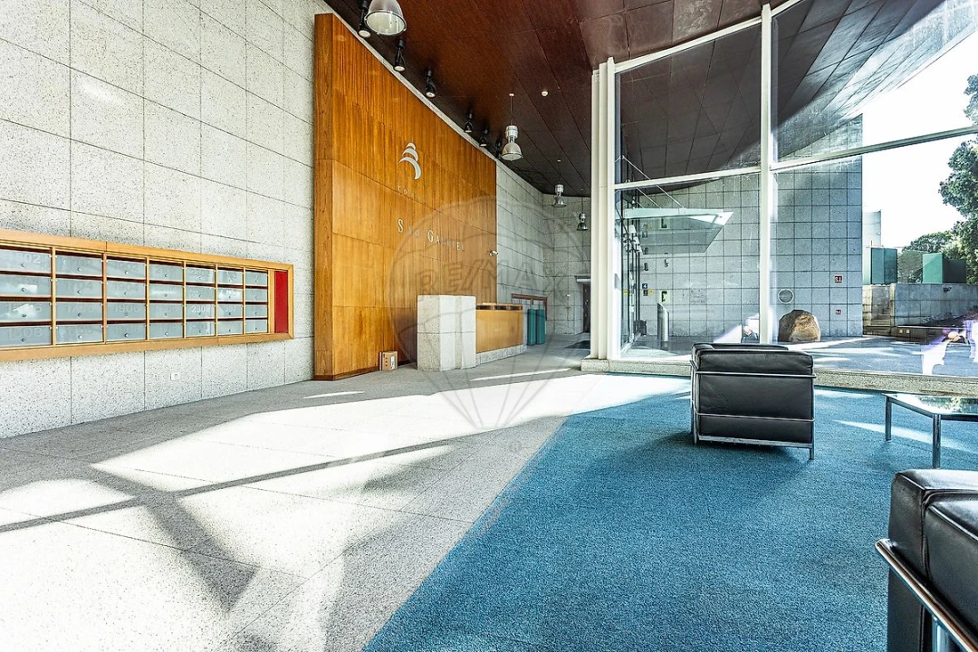 Apartamento T1 para Arrendamento em Parque das Nações Foto 25