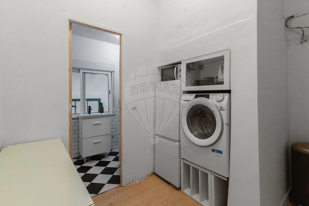 Apartamento T2 para Venda em Misericórdia Foto 15
