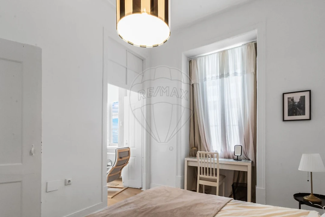 Apartamento T2 para Venda em Misericórdia Foto 2