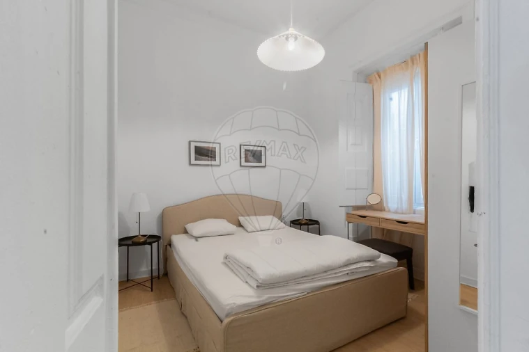 Apartamento T2 para Venda em Misericórdia Foto 6