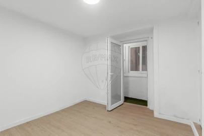 Apartamento T1 para Venda em Misericórdia