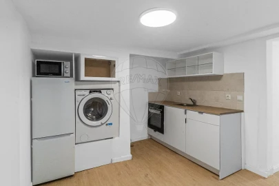 Apartamento T1 para Venda em Misericórdia