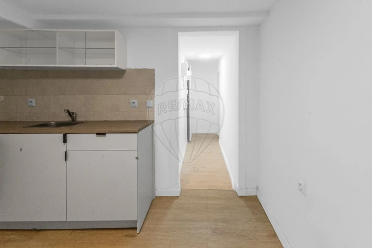 Apartamento T1 para Venda em Misericórdia Foto 2