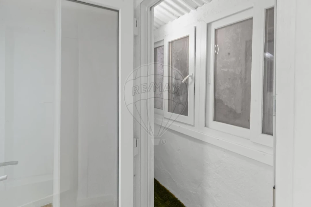Apartamento T1 para Venda em Misericórdia Foto 12