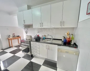 Apartamento T2 para Venda em São Domingos de Rana