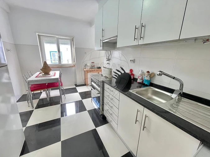 Apartamento T2 para Venda em São Domingos de Rana Foto 20