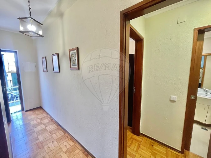 Apartamento T2 para Venda em São Domingos de Rana Foto 5