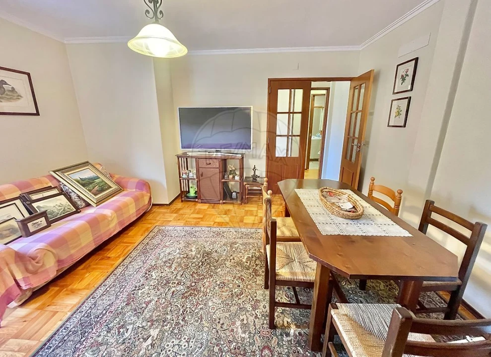 Apartamento T2 para Venda em São Domingos de Rana Foto 3