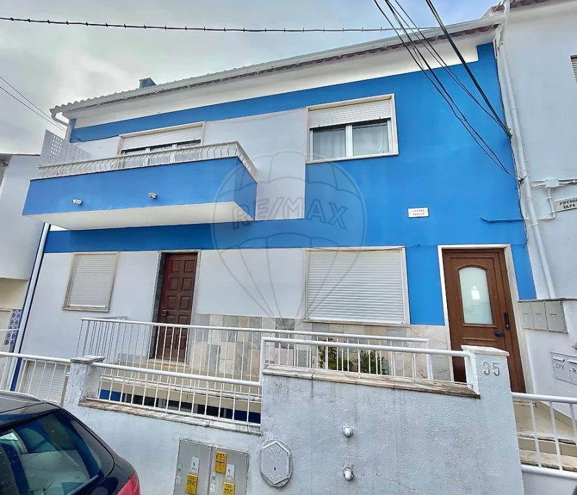Apartamento T2 para Venda em São Domingos de Rana Foto 25
