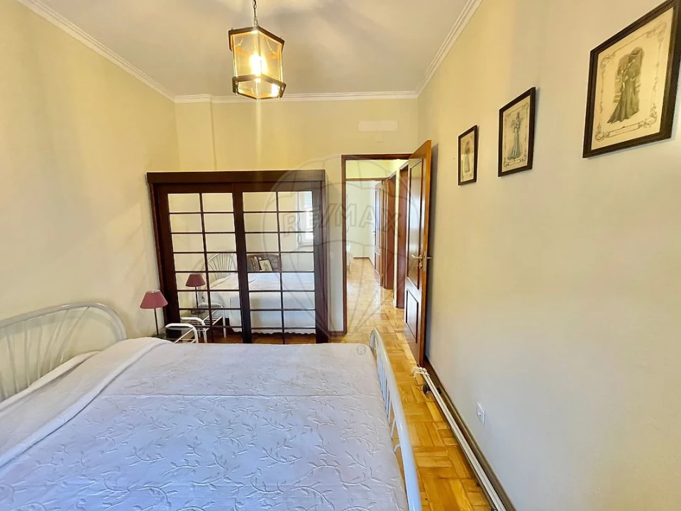 Apartamento T2 para Venda em São Domingos de Rana Foto 11