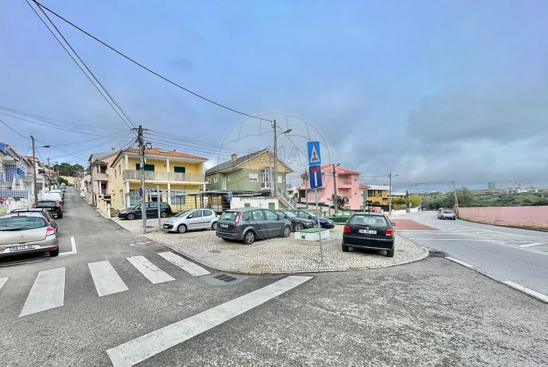 Apartamento T3 para Venda em São Domingos de Rana Foto 32