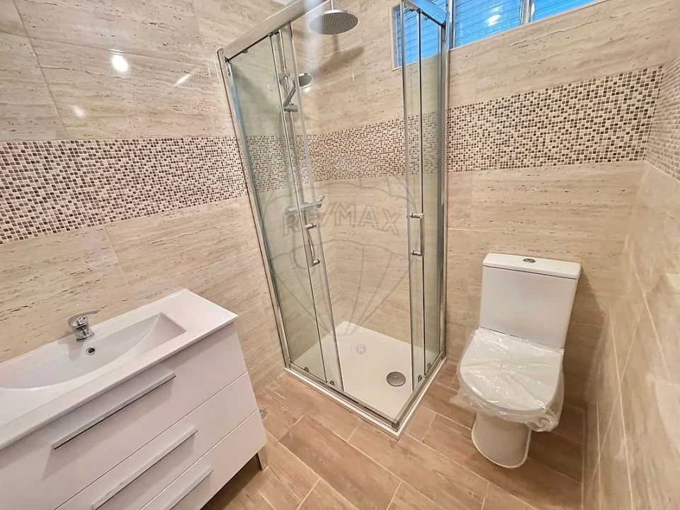 Apartamento T3 para Venda em São Domingos de Rana Foto 24