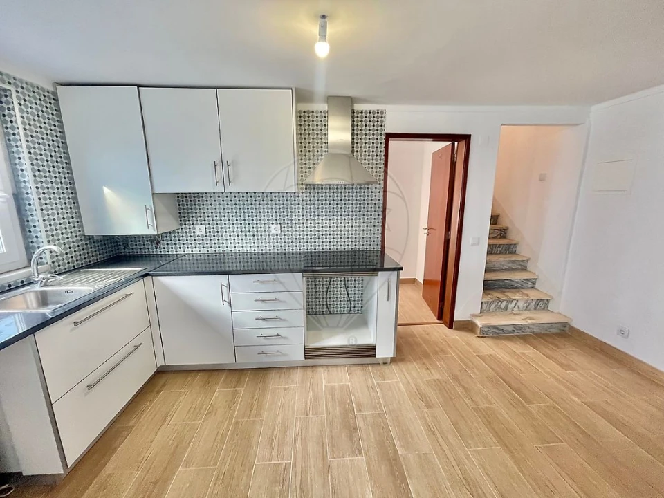 Apartamento T3 para Venda em São Domingos de Rana Foto 12