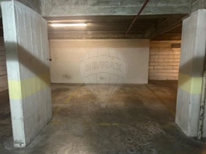 Garagem para Arrendamento em Benfica Foto 8