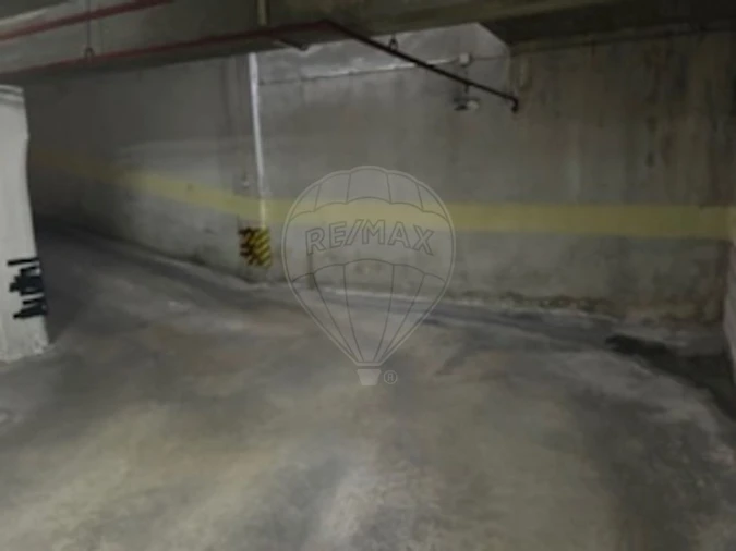 Garagem para Arrendamento em Benfica Foto 11