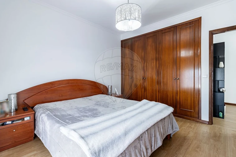 Apartamento T2 para Venda em Grijó e Sermonde Foto 16