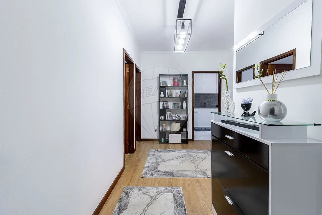 Apartamento T2 para Venda em Grijó e Sermonde Foto 10