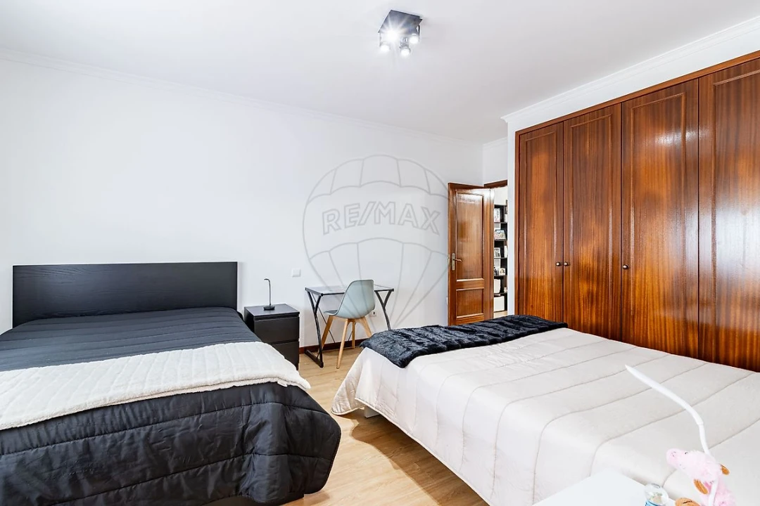 Apartamento T2 para Venda em Grijó e Sermonde Foto 13