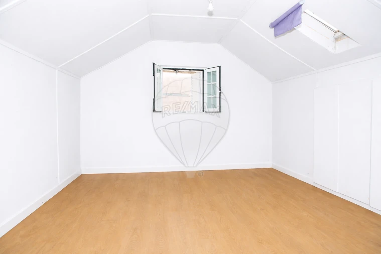 Moradia T1 para Venda em Abrigada e Cabanas de Torres Foto 10