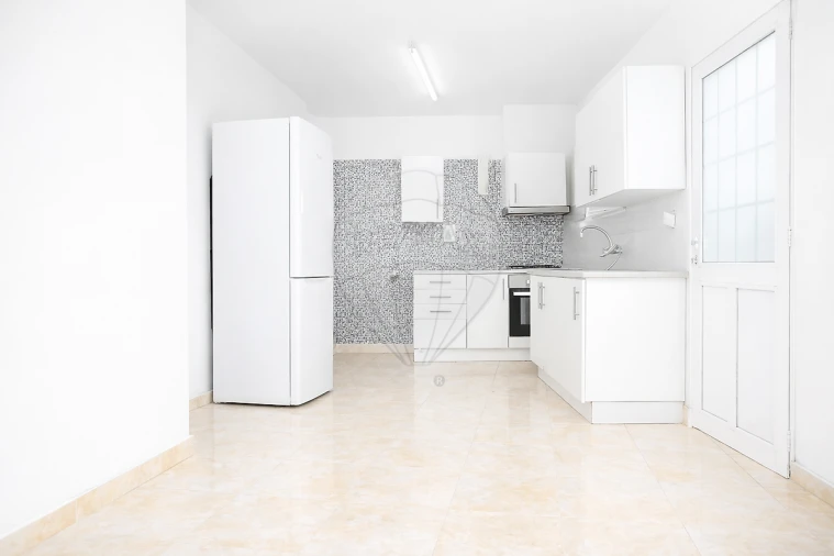 Moradia T1 para Venda em Abrigada e Cabanas de Torres Foto 5