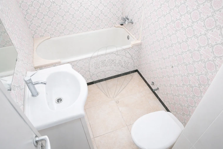 Moradia T1 para Venda em Abrigada e Cabanas de Torres Foto 9