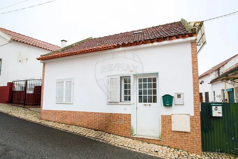 Moradia T1 para Venda em Abrigada e Cabanas de Torres