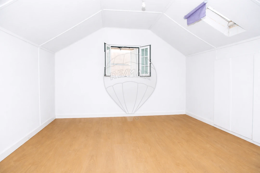 Moradia T1 para Venda em Abrigada e Cabanas de Torres Foto 10