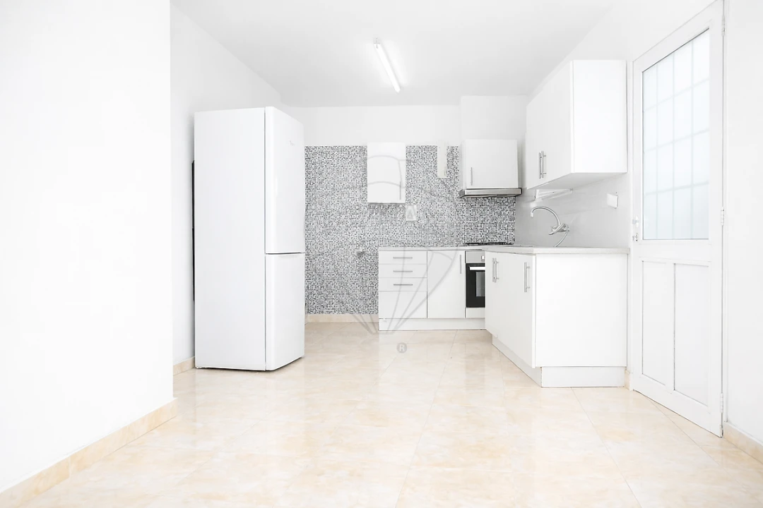 Moradia T1 para Venda em Abrigada e Cabanas de Torres Foto 5