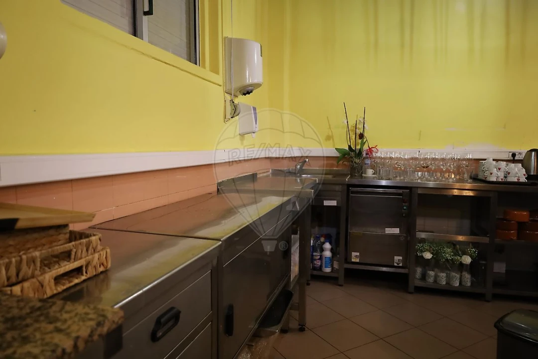 Negócio para Venda em Carregado e Cadafais Foto 15