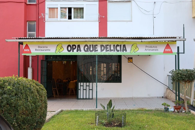 Negócio para Venda em Carregado e Cadafais