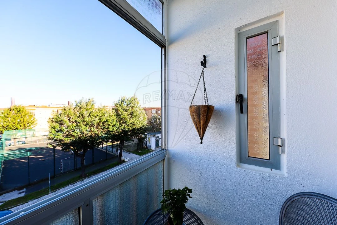 Apartamento T3 para Venda em Carregado e Cadafais Foto 4