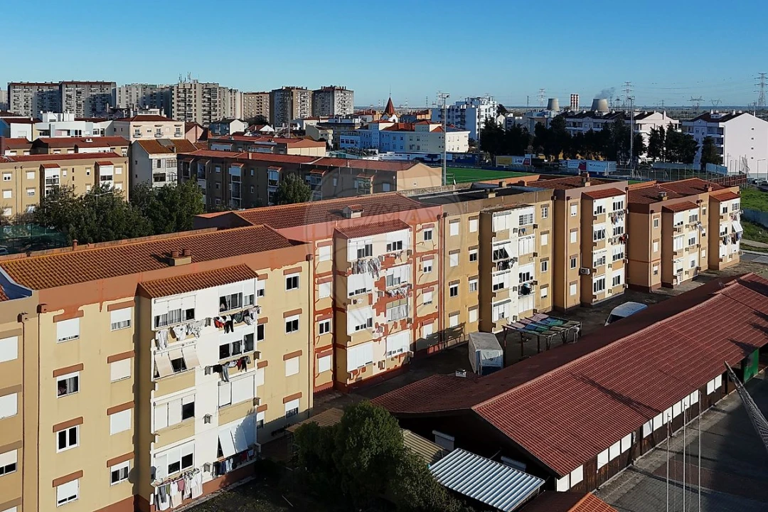 Apartamento T3 para Venda em Carregado e Cadafais Foto 30