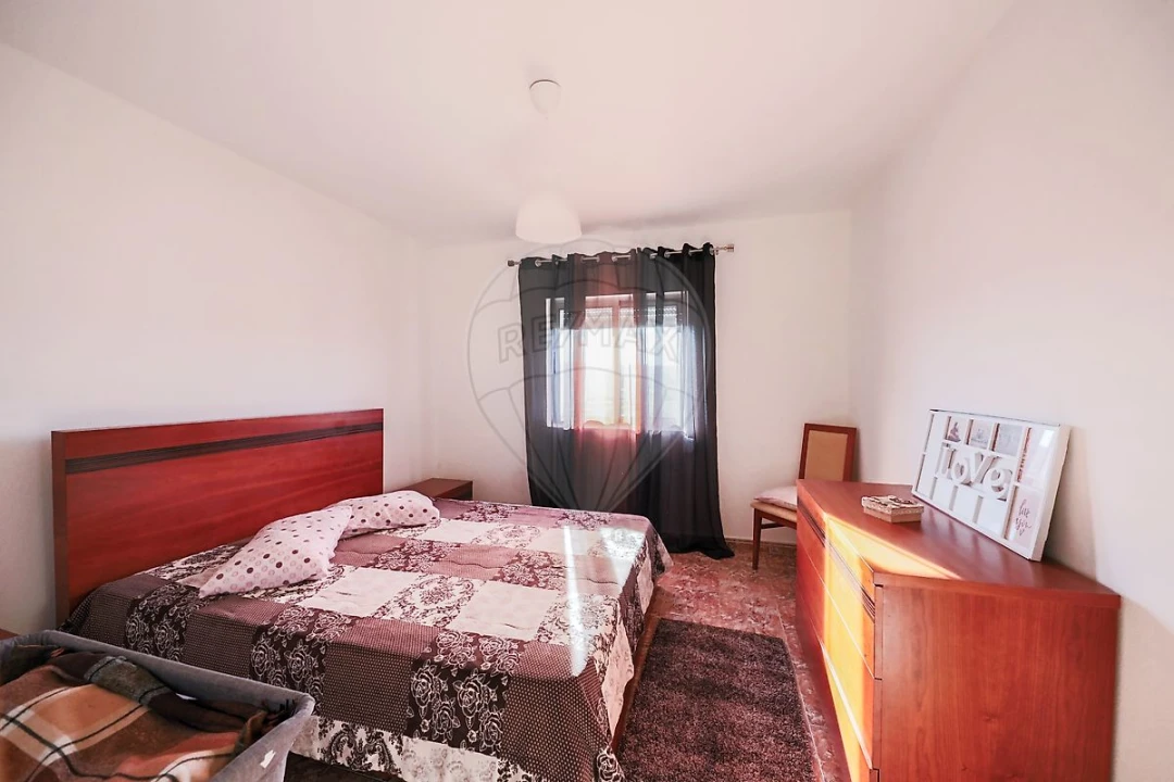 Apartamento T3 para Venda em Carregado e Cadafais Foto 9