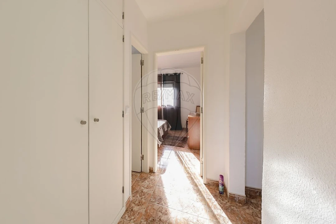 Apartamento T3 para Venda em Carregado e Cadafais Foto 15