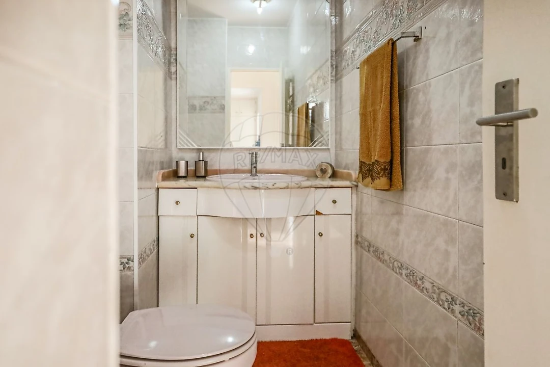 Apartamento T3 para Venda em Carregado e Cadafais Foto 10