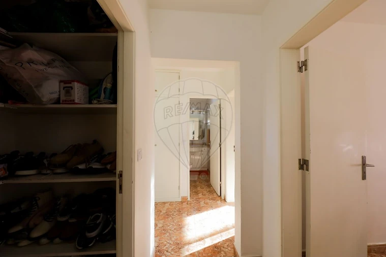 Apartamento T3 para Venda em Carregado e Cadafais Foto 14